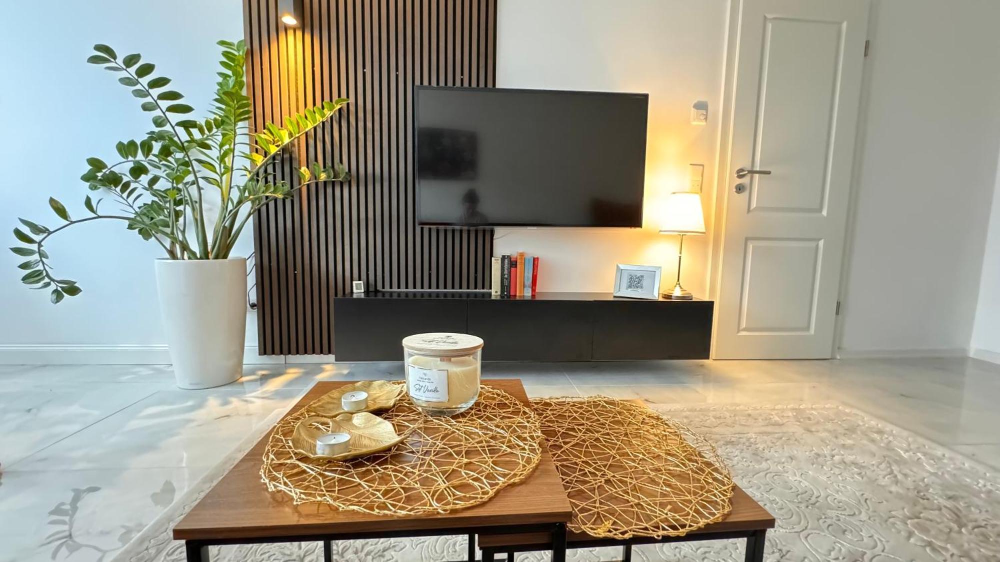 Gütersloh Relaxdays-Apartments 2 Garten Und Pool- Mitbenutzung, Kostenloser Parkplatz, Kontaktloser Checkin, Wifi Mit Smarttv מראה חיצוני תמונה
